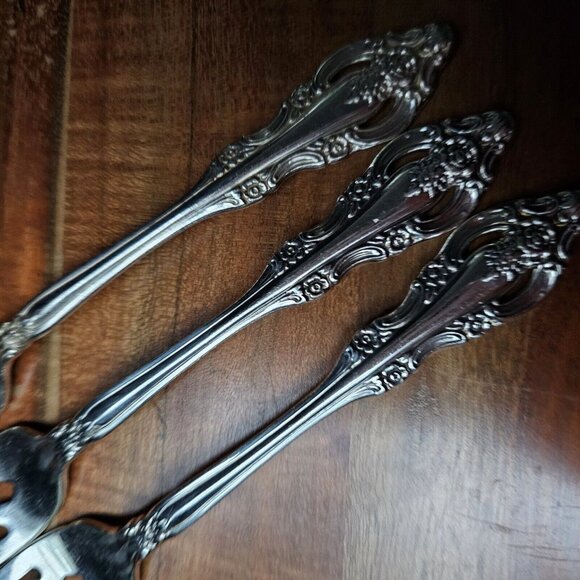 3 Oneida Community SILVER ARTISTRY Salad Forks 6.5" Silverware Flatware 60s-80s - Picture 4 of 9